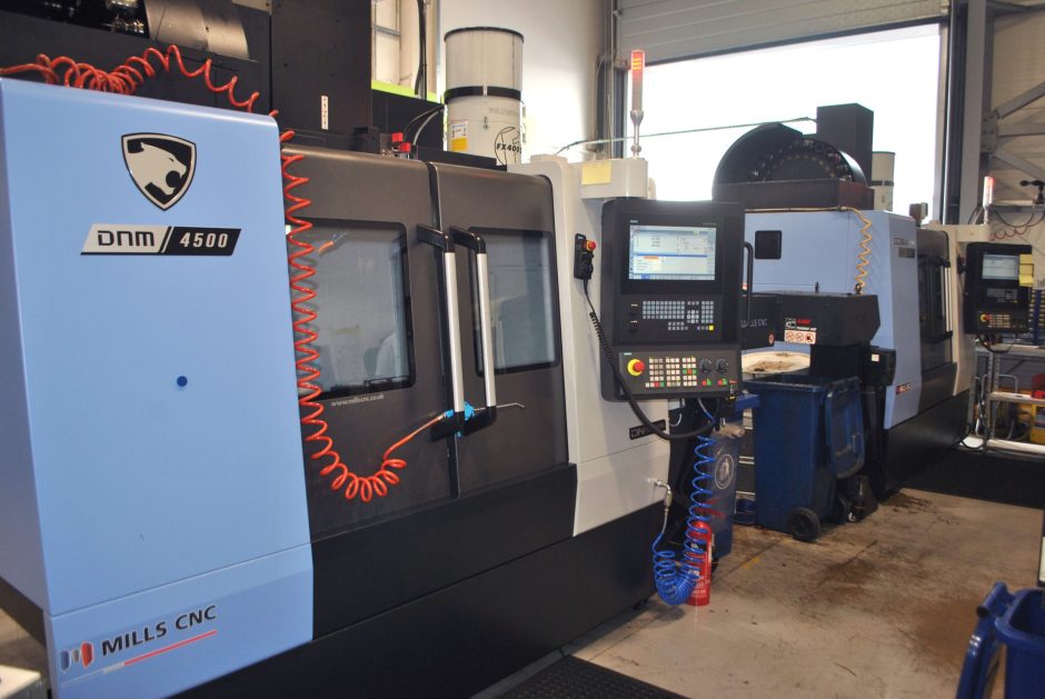 DN Solutions DNM 4500 vertical machining centre